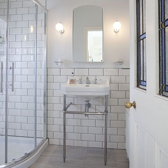 white_rectangular_bathroom_tiles_2