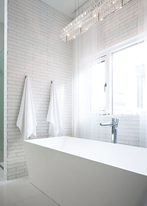 white_rectangular_bathroom_tiles_27