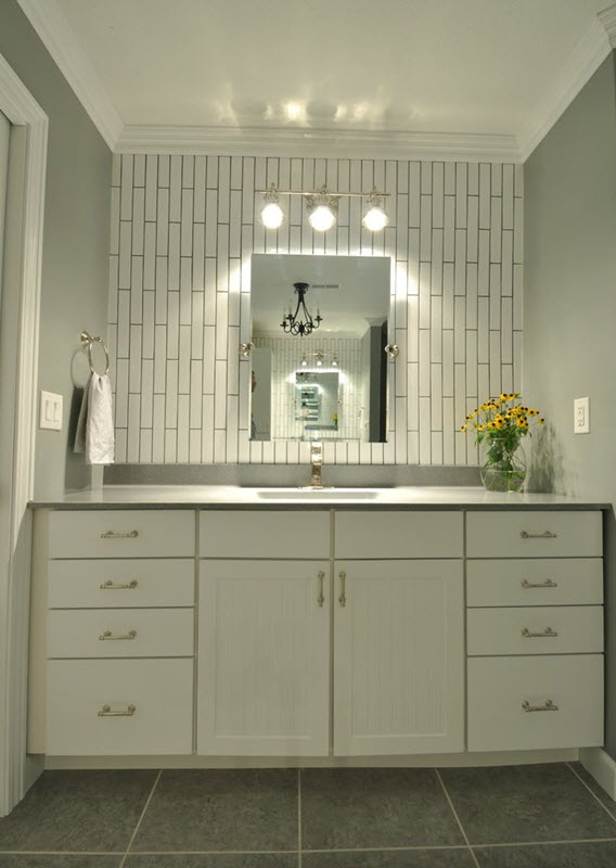 white_rectangular_bathroom_tiles_31