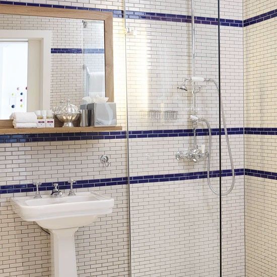 white_rectangular_bathroom_tiles_34