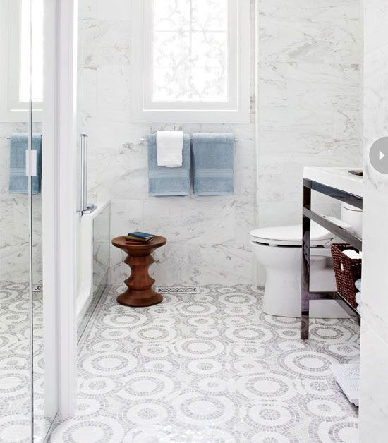 white_sparkle_bathroom_floor_tiles_17