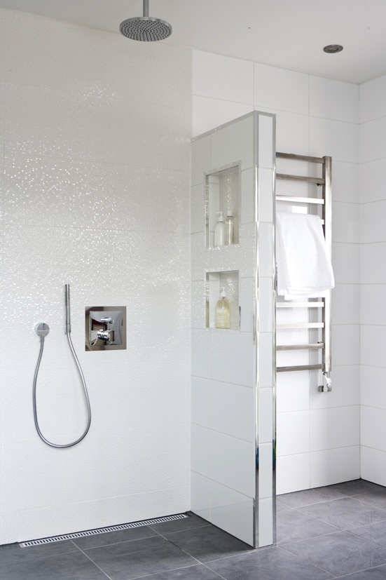 white_sparkle_bathroom_tiles_24