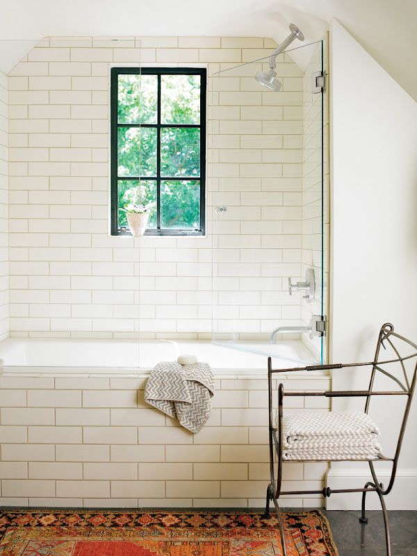 white_subway_tile_tub_surround_10