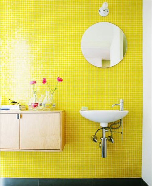 yellow_and_white_bathroom_tiles_1