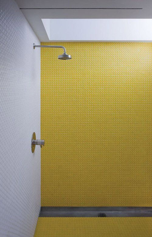 yellow_and_white_bathroom_tiles_20