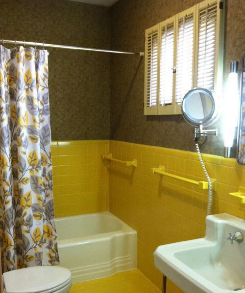 yellow_bathroom_floor_tile_30