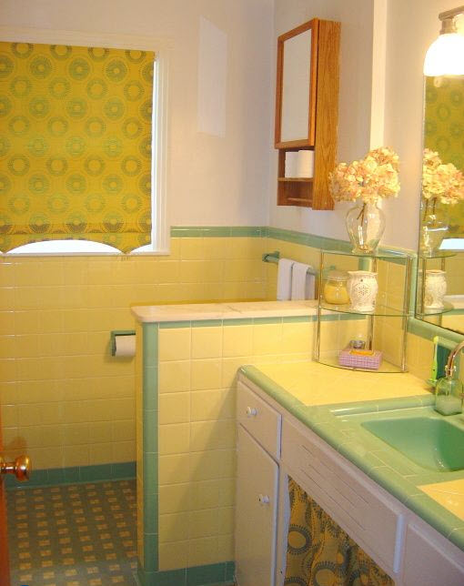 yellow_bathroom_tile_27