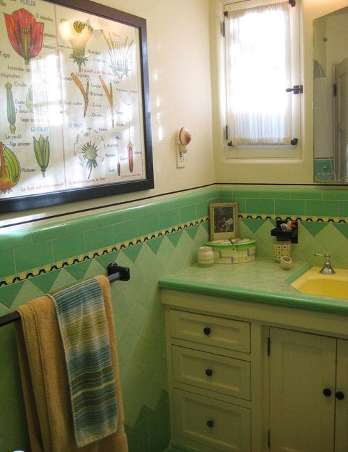 1950s_green_bathroom_tile_33