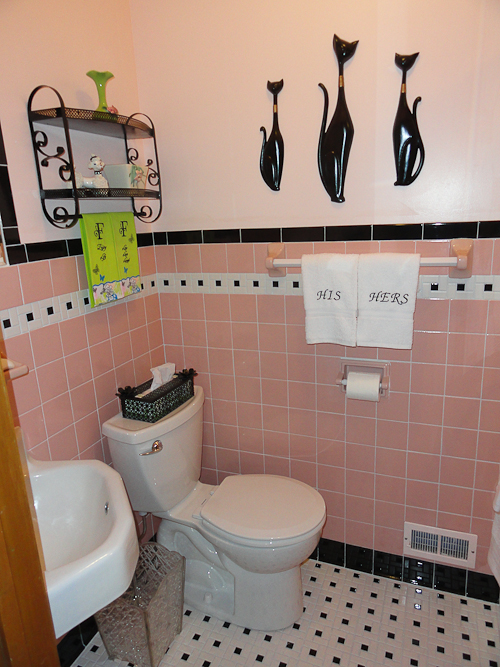 4x4_pink_bathroom_tile_16