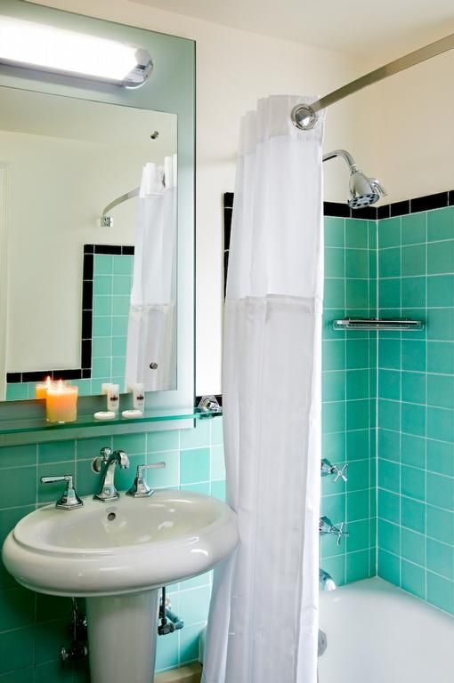 art_deco_green_bathroom_tiles_23