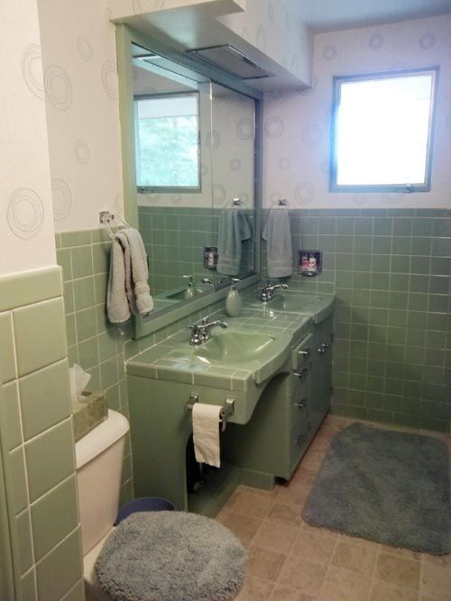 avocado_green_bathroom_tile_1