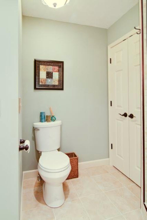 beige_bathroom_floor_tiles_35