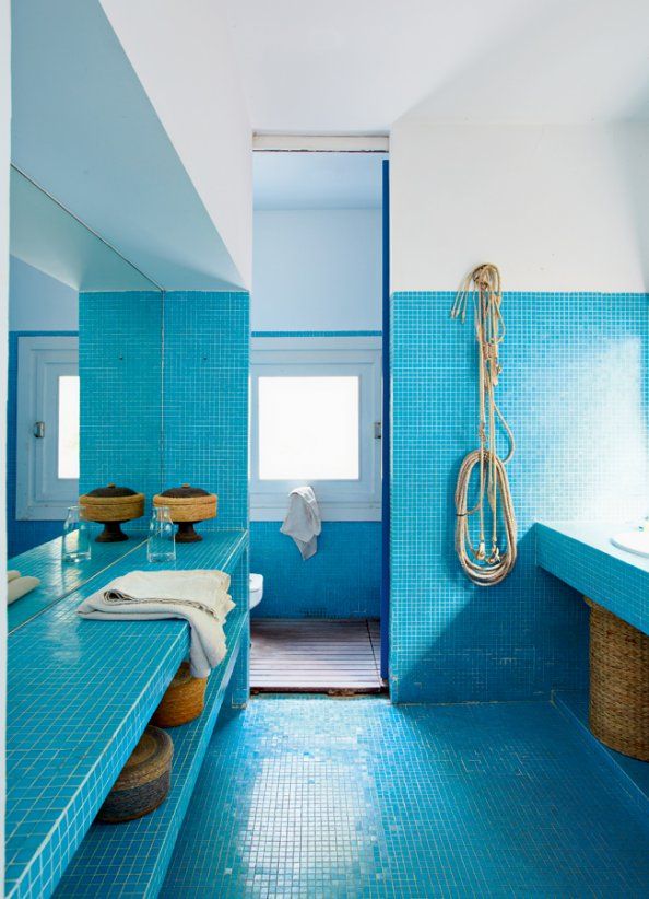 blue_bathroom_tile_2