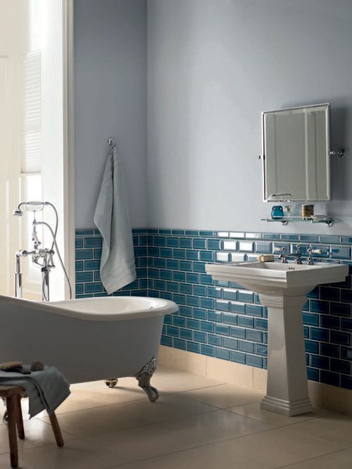 blue_glass_bathroom_tile_21