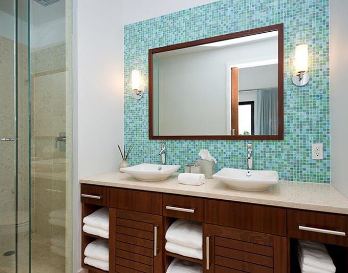 blue_glass_mosaic_bathroom_tiles_21