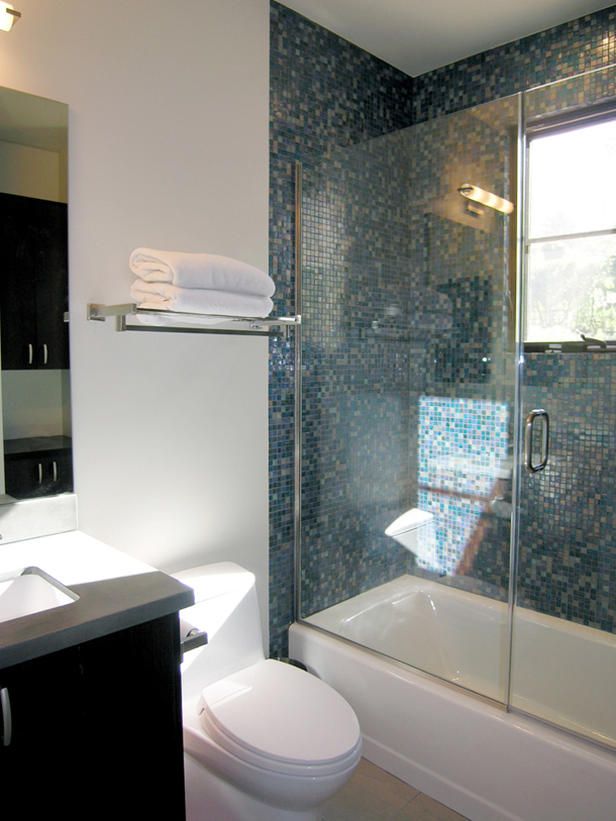 blue_glass_mosaic_bathroom_tiles_23