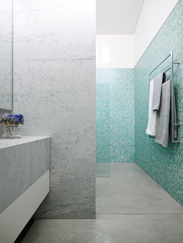 blue_glass_mosaic_bathroom_tiles_26