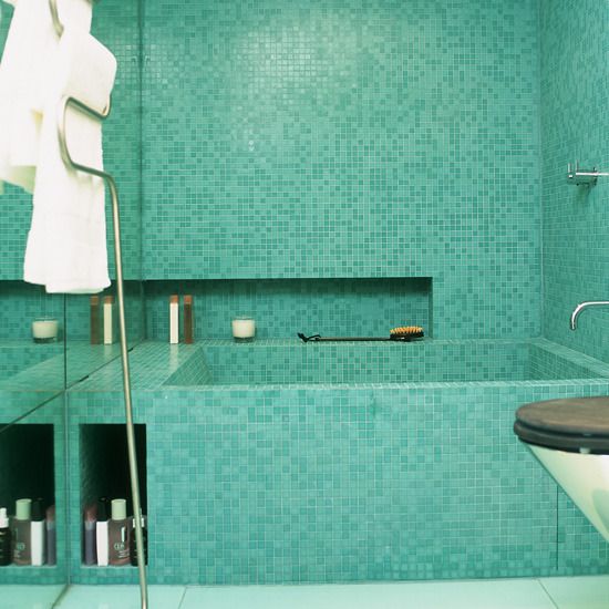 blue_glass_mosaic_bathroom_tiles_9