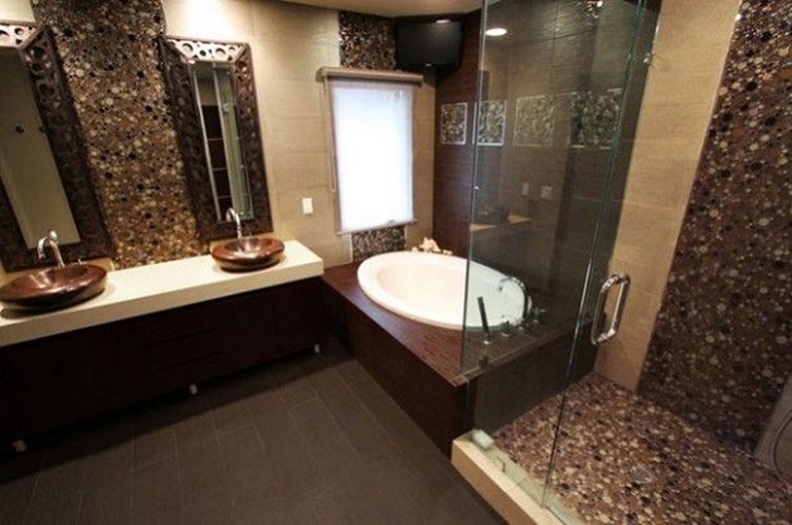 brown_mosaic_bathroom_tiles_12