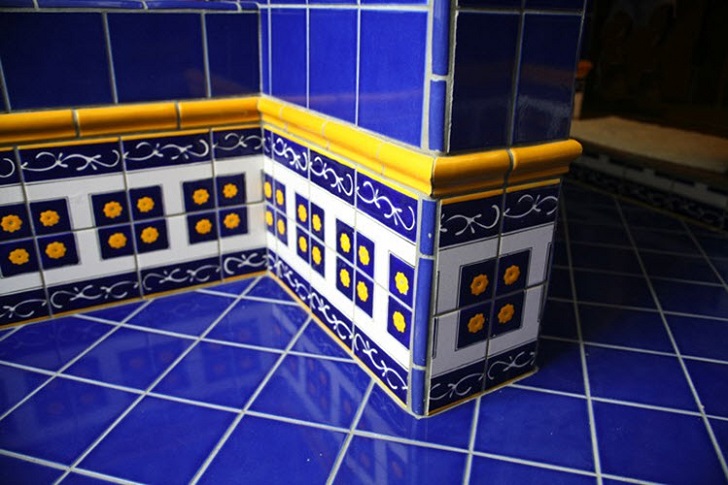 cobalt_blue_bathroom_floor_tiles_33