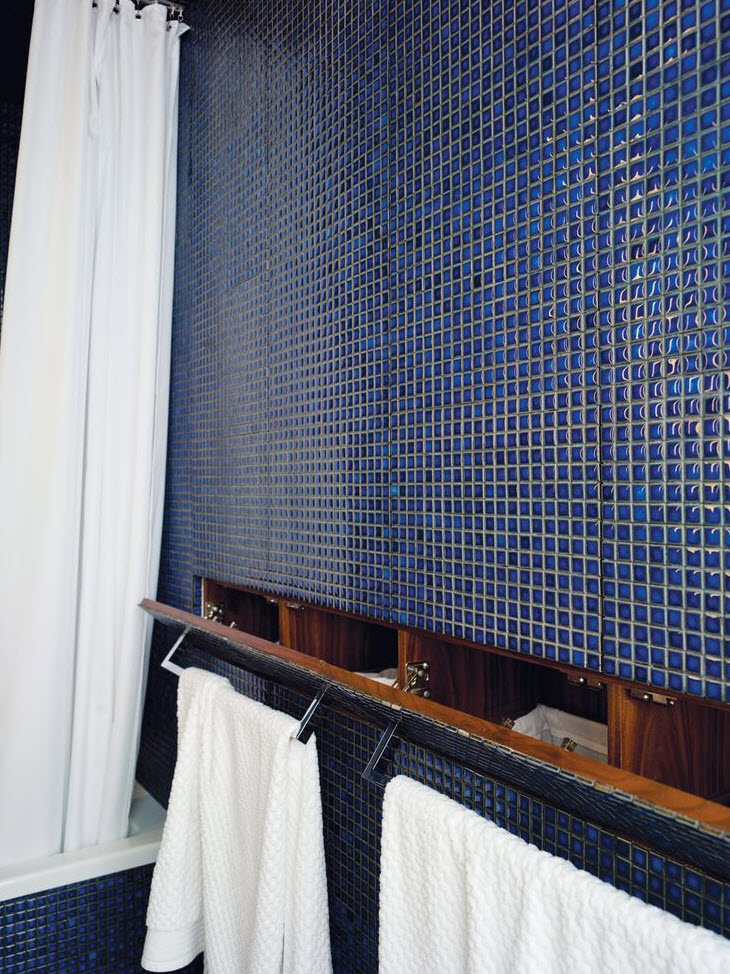 cobalt_blue_bathroom_tile_21