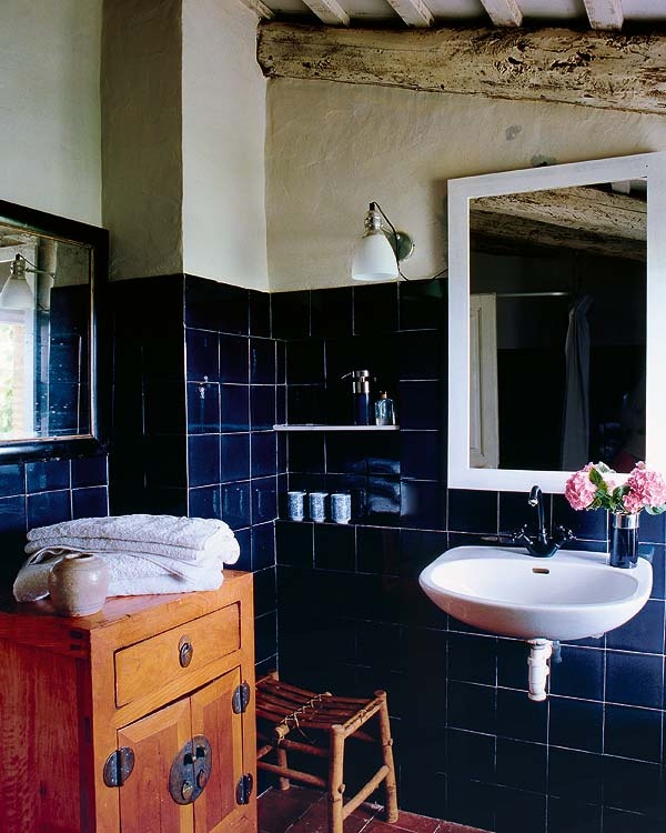 dark_blue_bathroom_tile_21