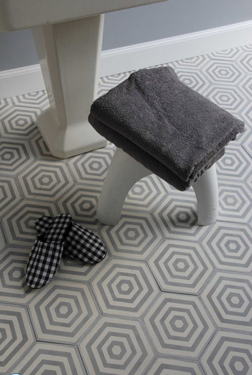 gray_hexagon_bathroom_tile_5