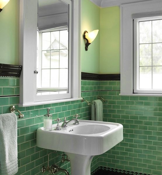 green_glass_bathroom_tile_33