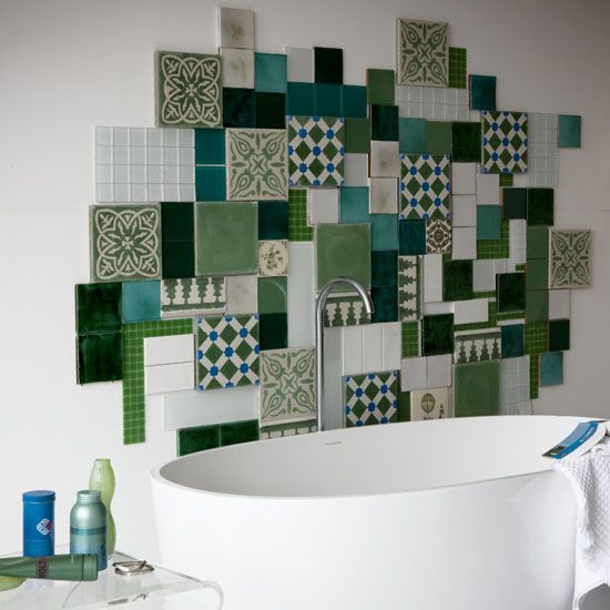 green_wall_tiles_for_bathroom_2