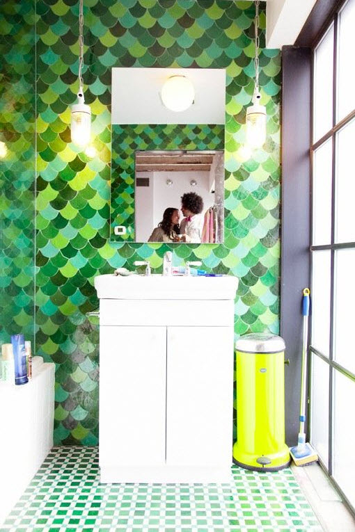 green_wall_tiles_for_bathroom_21