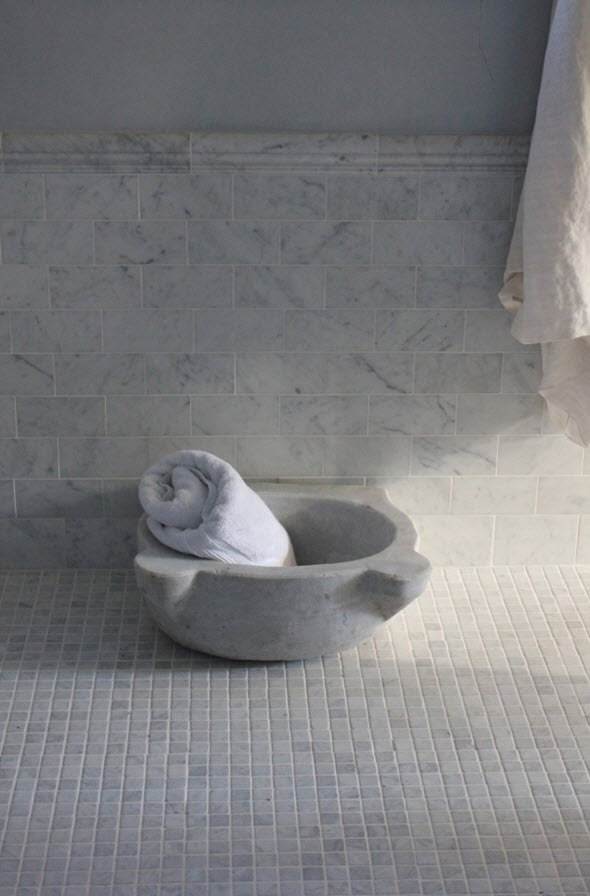 grey_mosaic_bathroom_floor_tiles_16