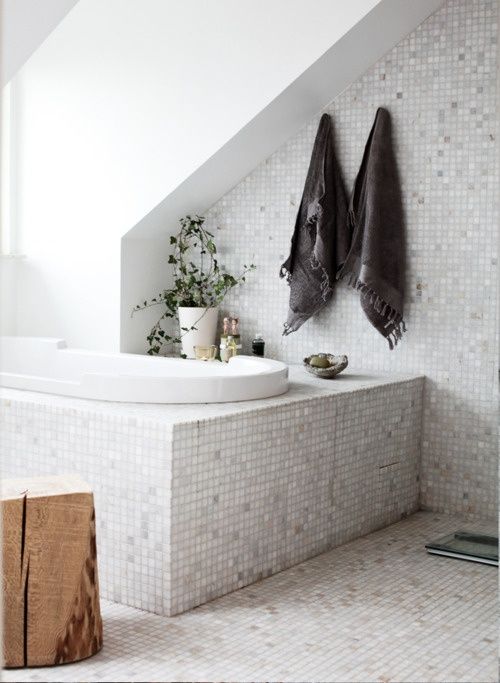 grey_mosaic_bathroom_floor_tiles_26