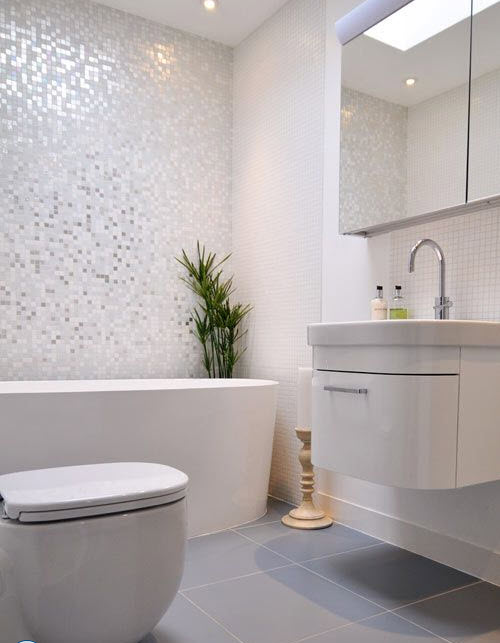 grey_mosaic_bathroom_wall_tiles_2