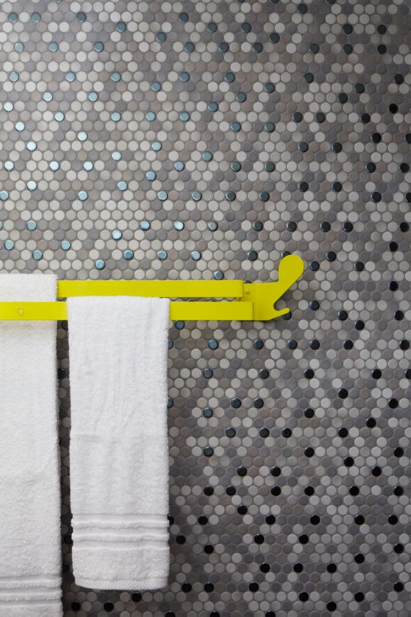 grey_mosaic_bathroom_wall_tiles_35