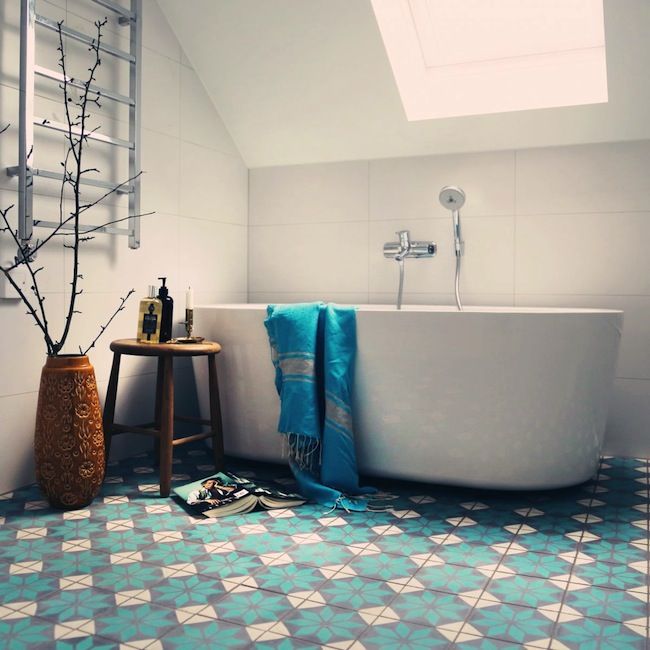 large_blue_bathroom_tiles_1