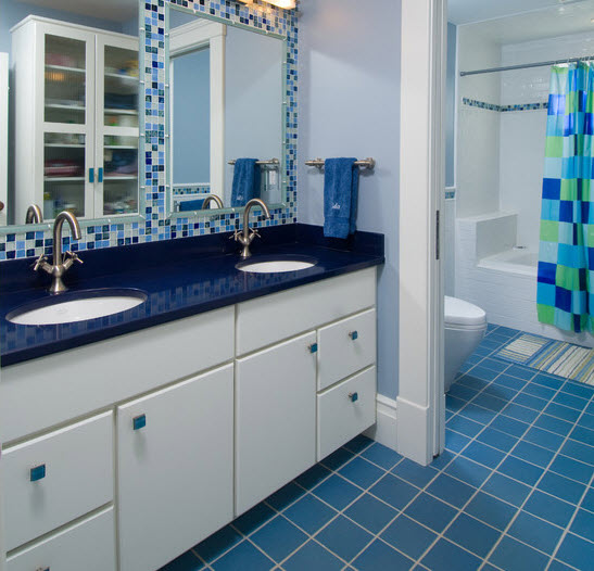 large_blue_bathroom_tiles_13