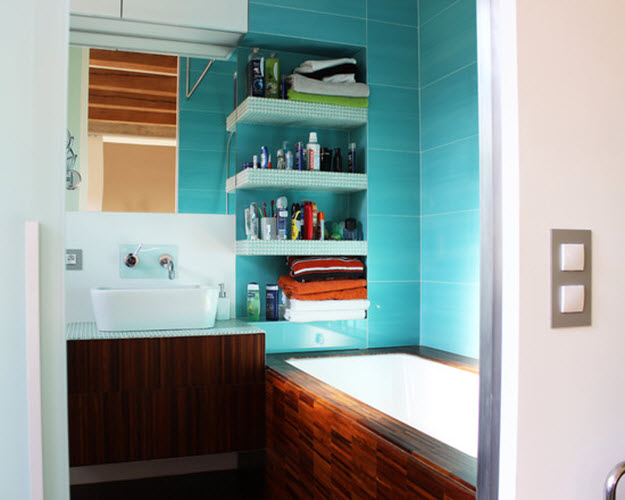 large_blue_bathroom_tiles_21