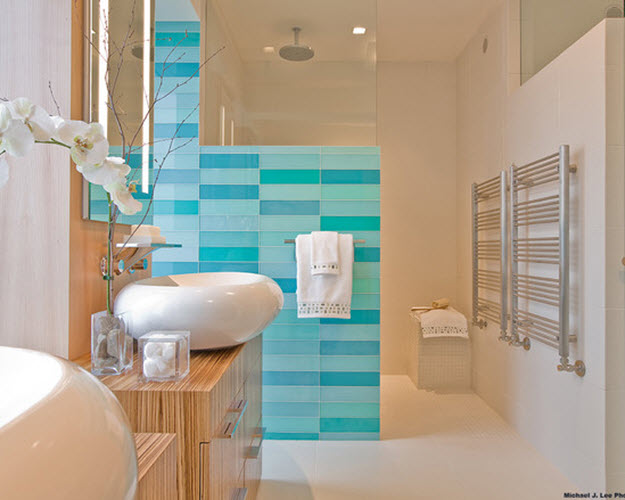 light_blue_bathroom_tile_13