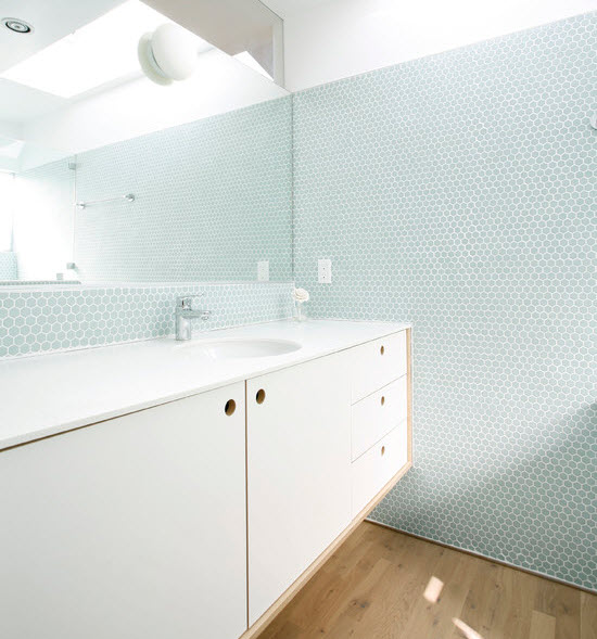 light_blue_bathroom_tile_27