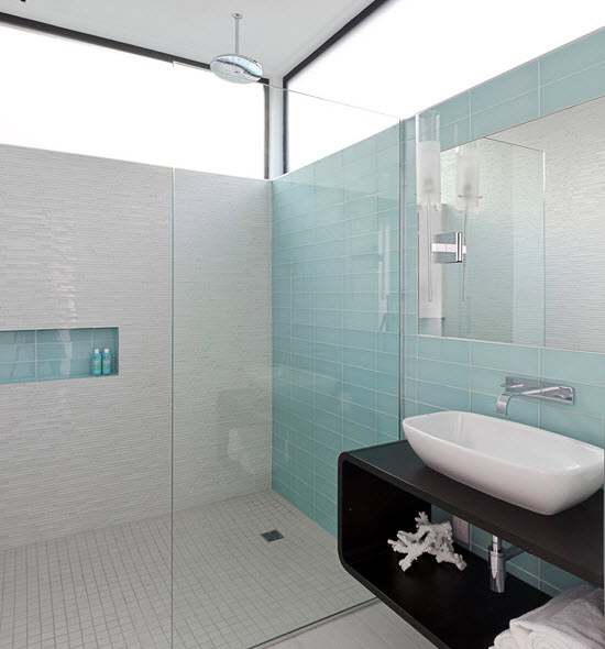 light_blue_bathroom_tile_3