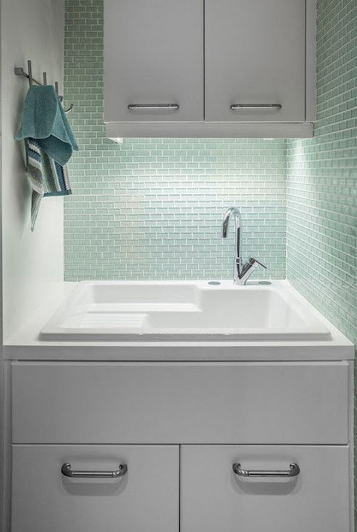 light_green_bathroom_tile_23