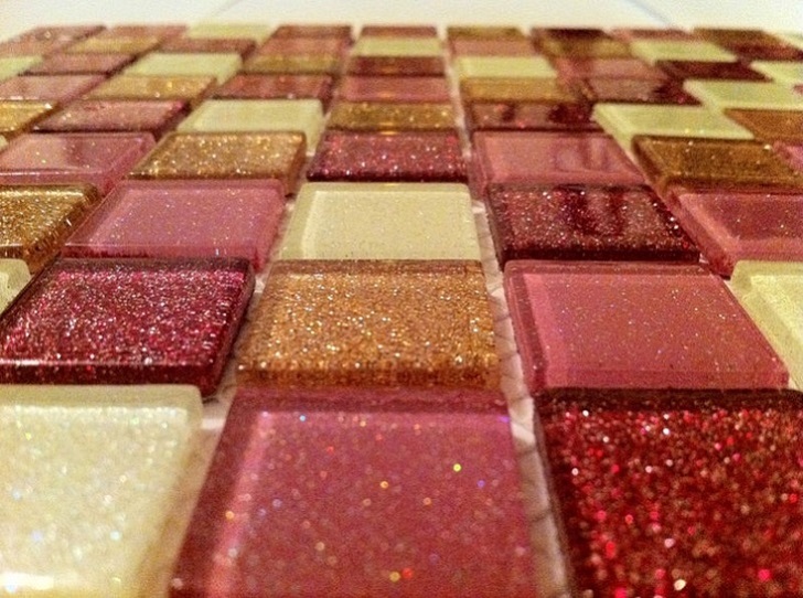 pink _glitter_bathroom_tiles_3