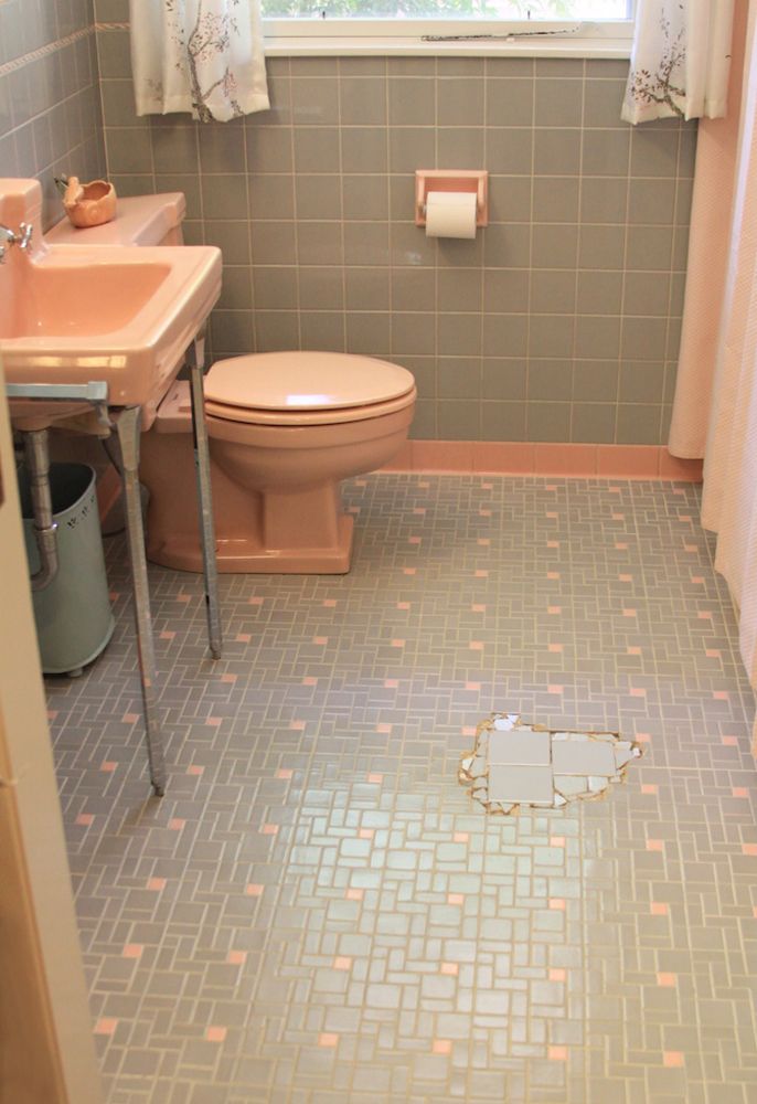 pink_bathroom_floor_tiles_7