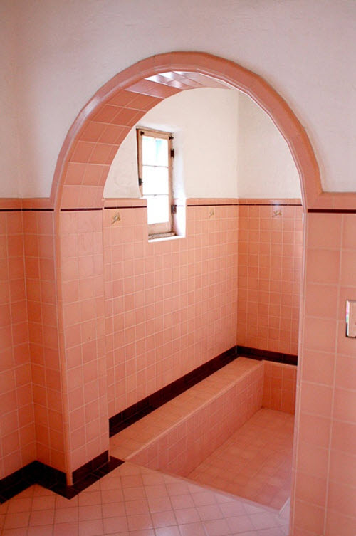 pink_bathroom_wall_tiles_1