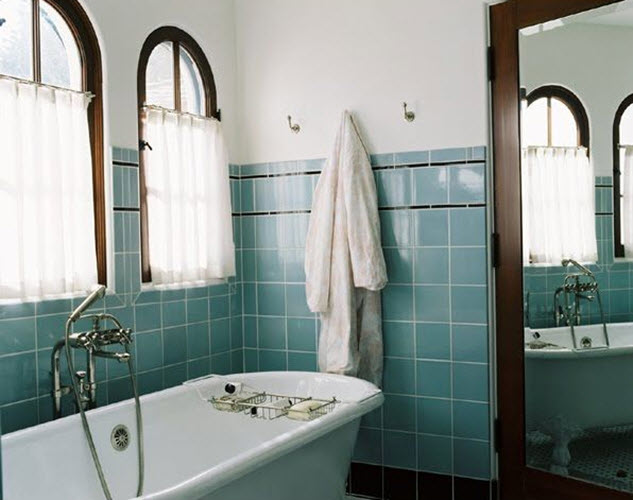 retro_blue_bathroom_tile_24