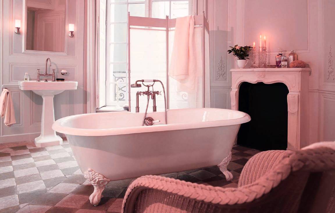 pink-touching-sense-in-vintage-pastel-bathroom-design