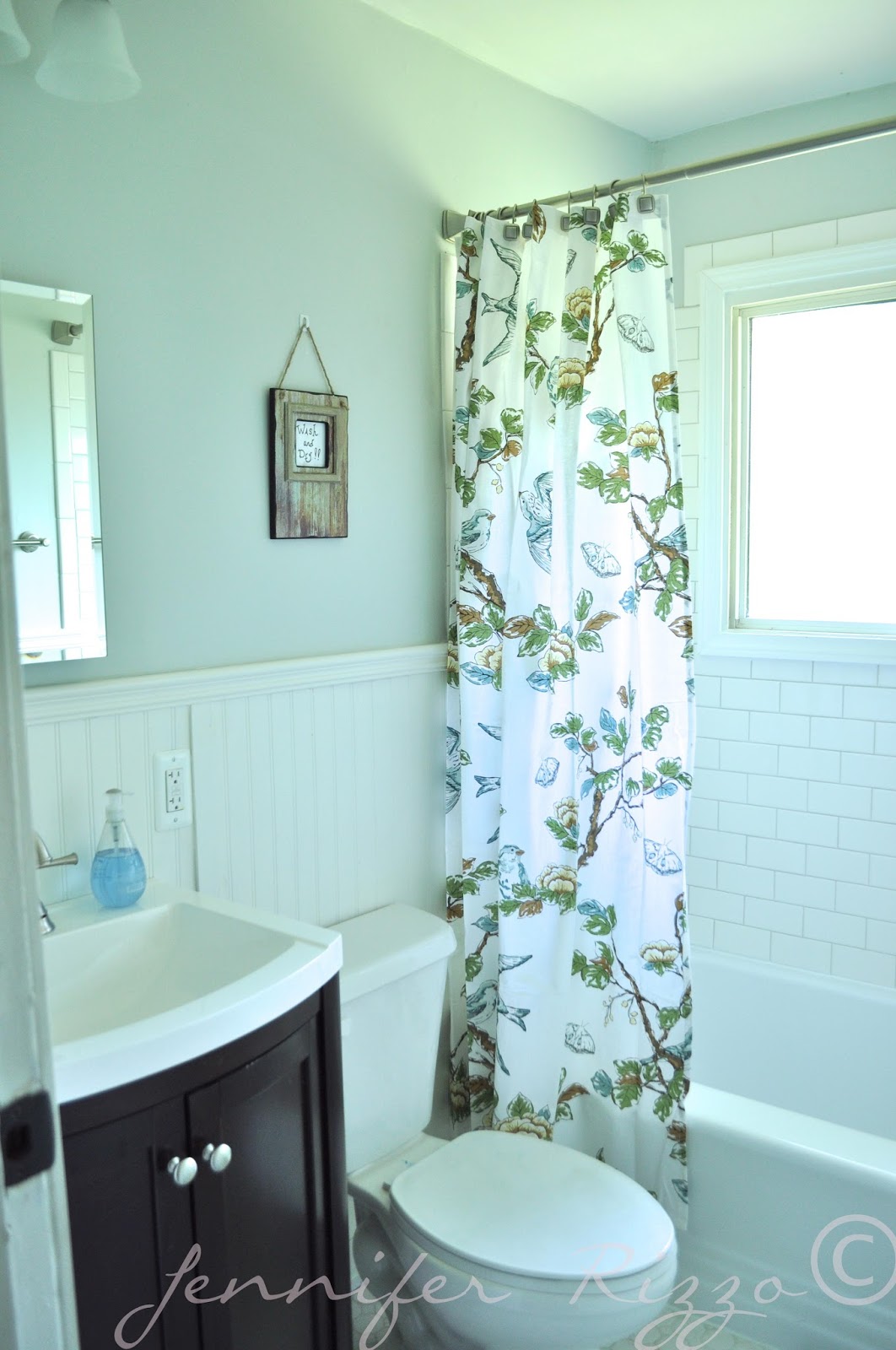 bathroom-wonderful-blue-shade-vintage-bathroom-tile-patterns-in-classic-kitchen-design-ideas-with-floral-pattern-bathtub-drapes-adorable-vintage-bathroom-tile-patterns-for-your-fabulous-bathroom