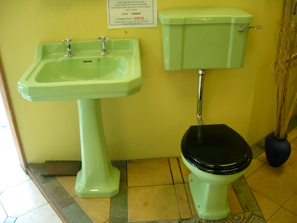 art-deco-style-toilet-washbasin-set-in-light-green-other-colours-available--19-p