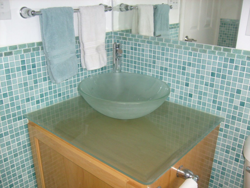 bathroom-glass-tiles-designs-Blue-Bohemia-glass-tile-in-the-Sargasso-sea-on-the-walls