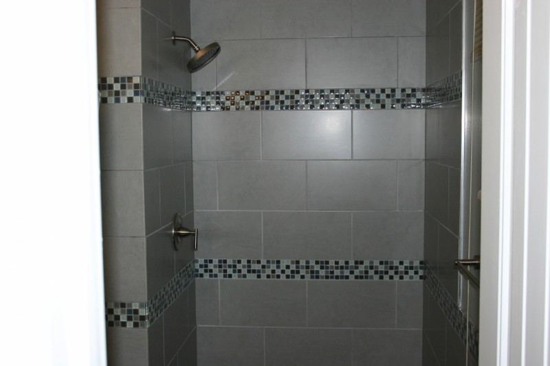 Tile-Designs-For-Small-Bathrooms-Housearquitectura-800x533